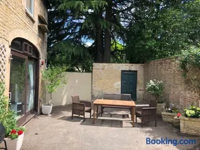 The Coach House - Image 2