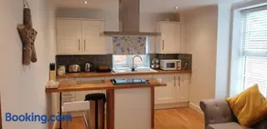 Flat 11- The Orchid - Image 1