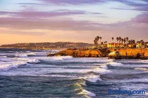 Point Loma Oasis with Tennis Pool and more Coastal Vibe - Image 1