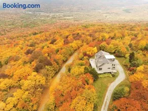 Moon Hill Retreat in Green Mountain - Image 1