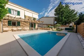 DALMOR holiday house - Image 1