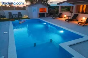 Holiday house MIA - Image 5