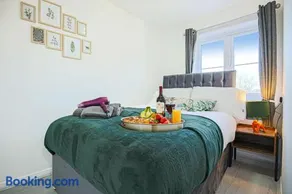 COSY 3 BED HOUSE to BICESTER OUTLET for BIG GROUP by Platinum Key Properties - Image 4