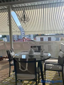 Apartamento con terraza - Image 1