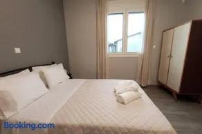 Maria's Xenia - Image 3
