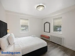 Cozy Charming Unit In Takoma Park - Image 2