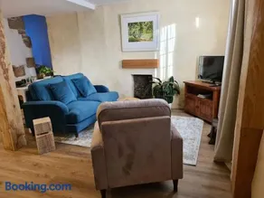 Blacksmiths Cottage - Image 2