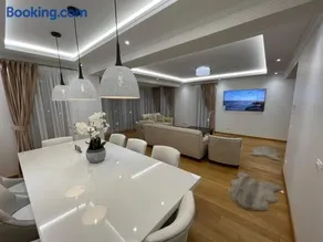 Sunny house - Image 2