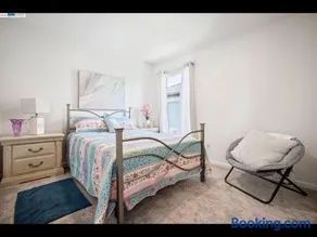 Spacious beautiful home perfect for groups and families - Image 2