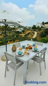 Elysium Sifnos - Image 1