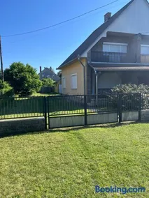 Vikrics Apartman - Image 3