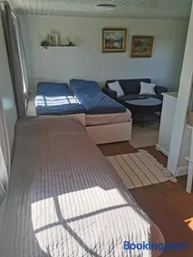 Cozy little house - Dals Ed - With kitchen, bathroom, washing machine, 1 double bed, 1 single bed, tv and sofa - Image 4
