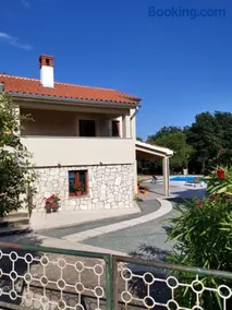 Villa Mira Garica by El-Pi Tours - Image 1