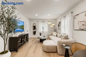 The Luxury Haus - Image 1