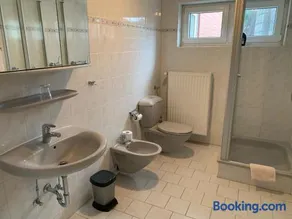 Cao-Hotel-Restaurant - Image 4