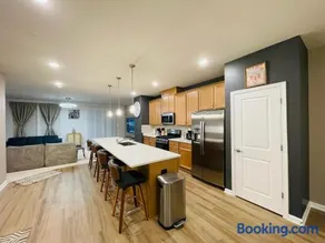 Private 3BR Keylux at Westmore - Image 2