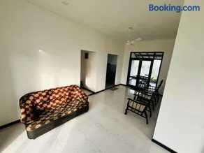Rainforest Mount Villa - Image 5