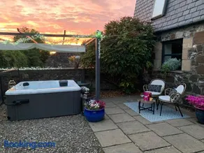 The Old Dairy - Cosy Country Cottage with Hot Tub & Log Burner - Image 2