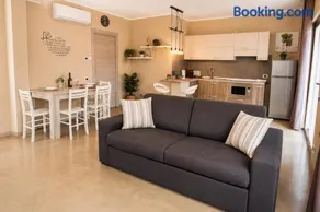 Vanda Luxury House near Gardaland and Garda Lake - Image 1