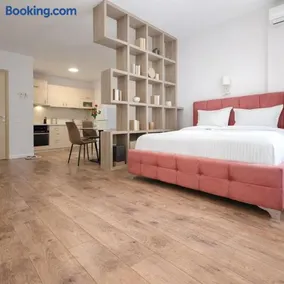 Eni`s Apartments - Image 3