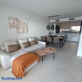 Pure South Manilva Modern 3 beds apartment with seaviews - Image 4