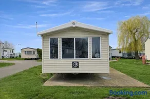 Lovely 8 Berth Caravan In Essex, At Steeple Bay Holiday Park Ref 36059A - Image 3