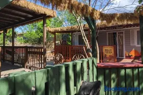 Wild West-style accommodation featuring 2 mobile homes and 2 huts - Image 3