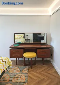Ilfracombe Townhouse: restored historic home - Image 3