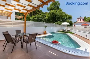 AGNONTAS LUXURY VILLAS - Image 3