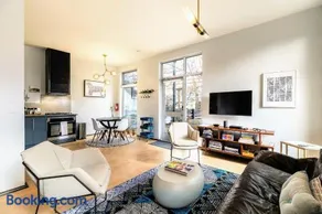 Modern Santa Fe Baca Railyard Apartment with Terrace - Image 2