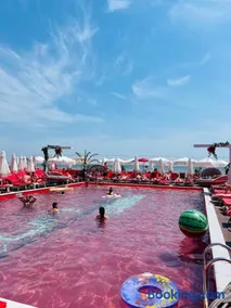Arkadia Beach Hotel - Image 4