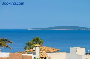 2263 Sunny holiday home with views over the bay of Palma - Image 2