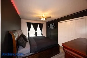Relax, Retreat, and Unwind, in this Quiet getaway! - Image 1