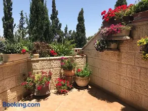 Dorraine's Jerusalem Bed & Breakfast - Image 3