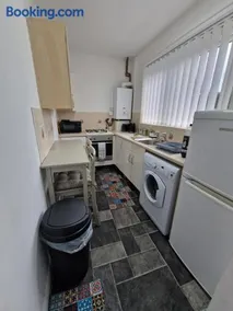Canny Hyem - Image 4