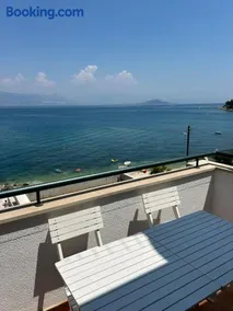 Beachfront Top Floor Apartment Trogir - Image 1