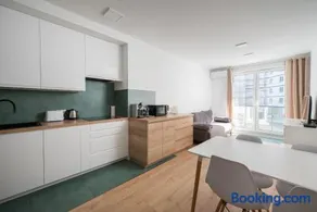 Comfort City Modern Studio by BookingHost - Image 5