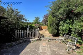 3 Bed House,Sleeps 6,Parking,Wi-Fi,Great Location - Image 3