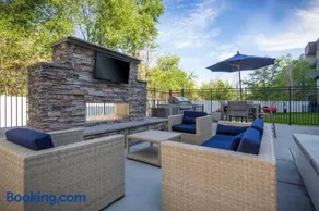 Stylish Apartment Close to Attractions - Image 5