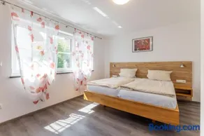 Döllelhof Erding - Image 1