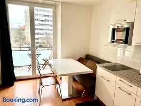 2 Room Center Zurich Flats with Balcony - HildaB - Image 2