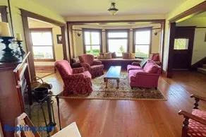 Marty's Place - Image 5