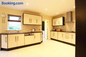 Ardmullen Walnut 3 Bed Holiday Home - Image 3