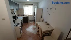 Elizabeth's Rooms - Image 4