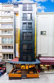 Sisli Form Hotel - Image 1