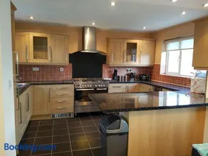 Moorland House - Image 1