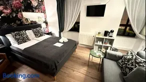 Pasta Factory Guest Rooms - Image 4