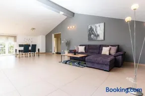 Sky Comfortable holiday residence - Image 3