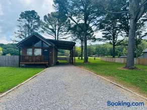 The Lucky Lodge at Lake Guntersville Mountain Lakes - Image 4