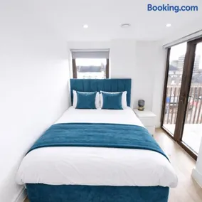 Greenstreet Apartment in London - Image 3